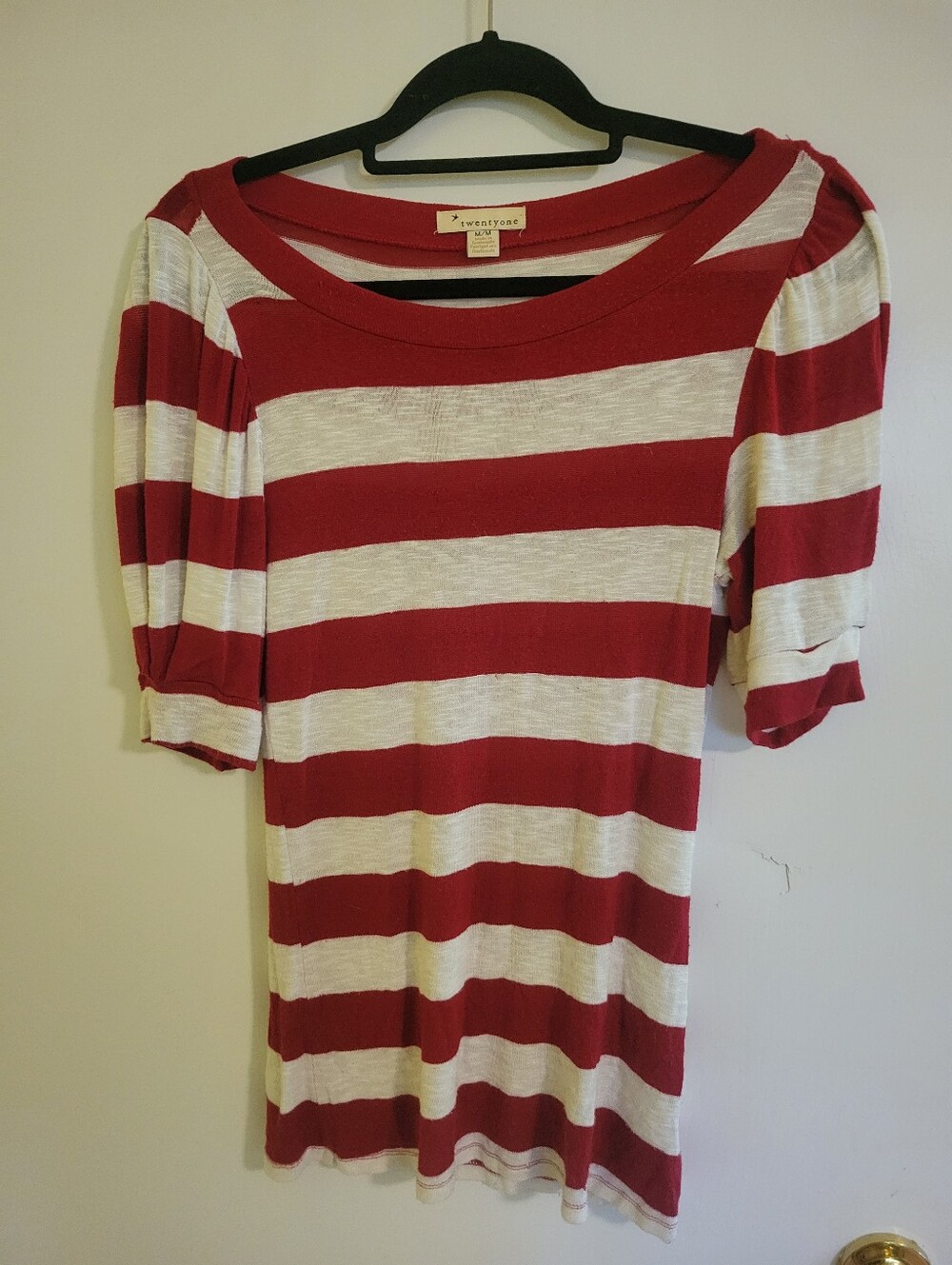 Vintage Forever 21 Red and White Striped Short Sleeve Top